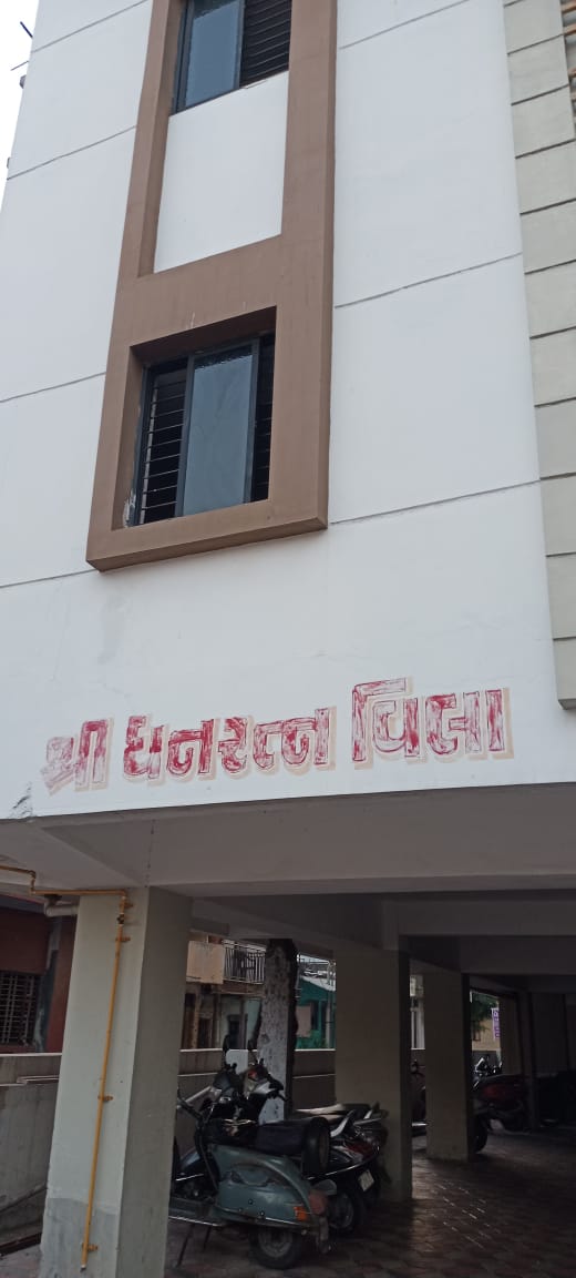 RESI FLAT AT BARODA 
